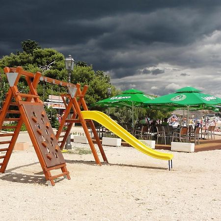 פאקוסטאן Apartments Tonka מראה חיצוני תמונה