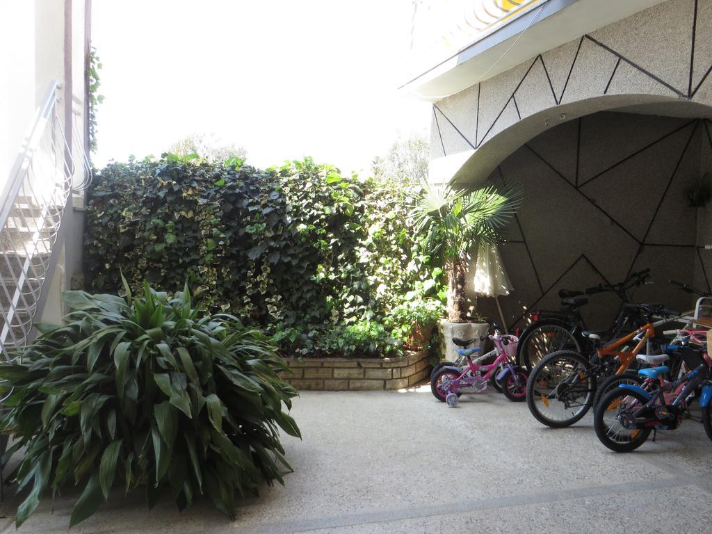 פאקוסטאן Apartments Tonka מראה חיצוני תמונה