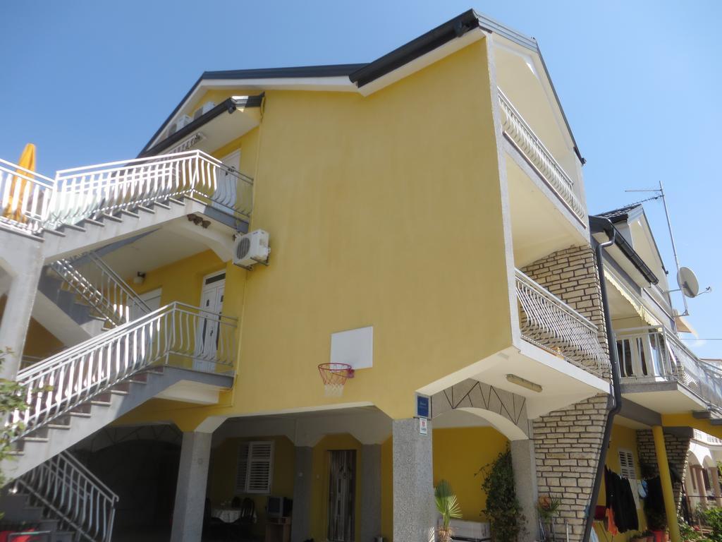 פאקוסטאן Apartments Tonka מראה חיצוני תמונה