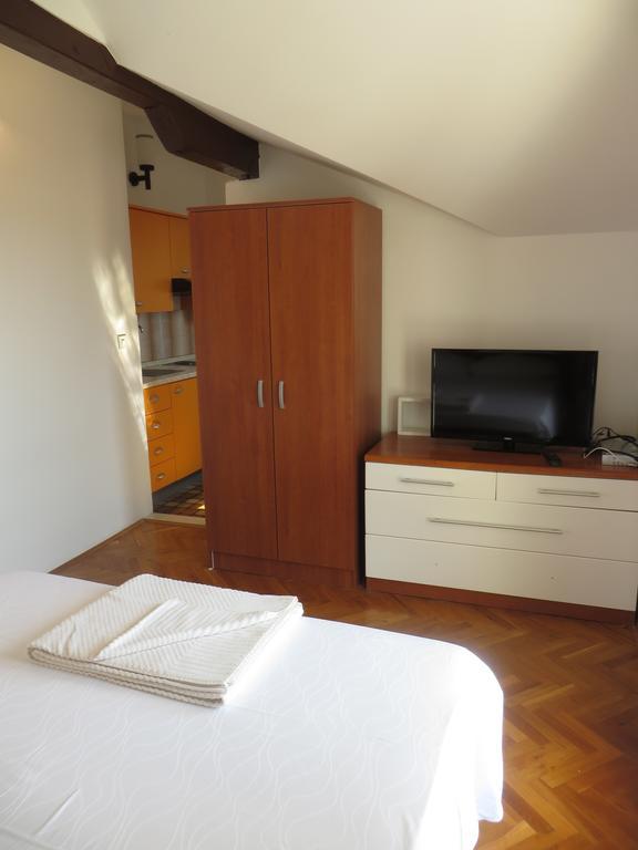 פאקוסטאן Apartments Tonka חדר תמונה