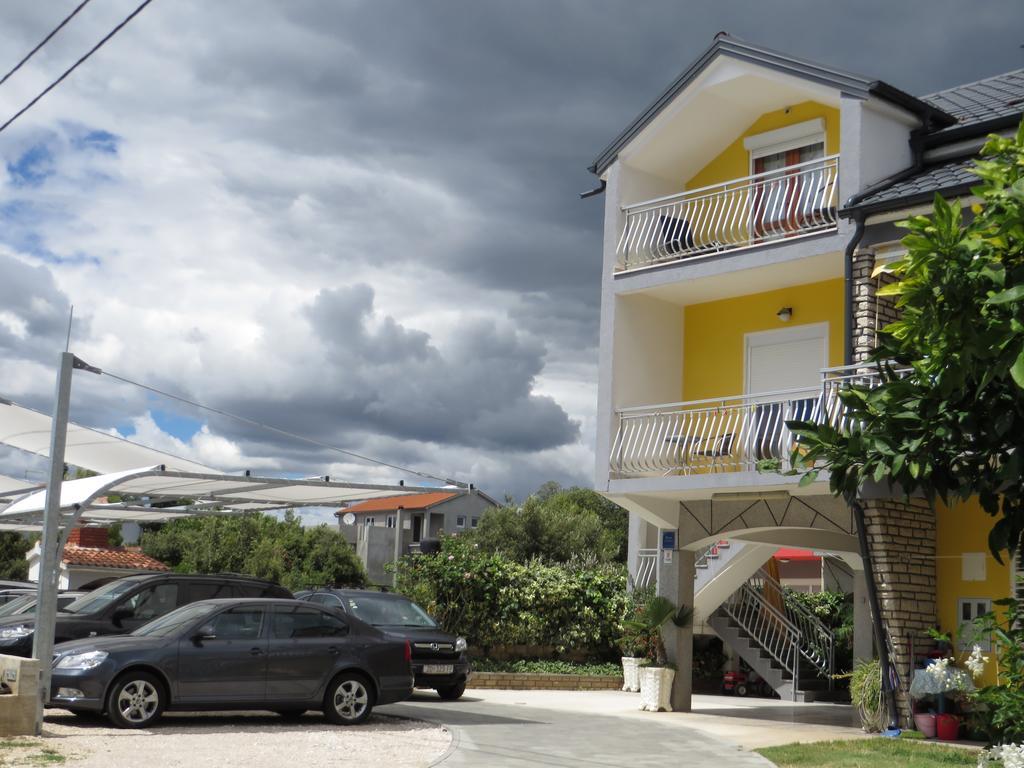 פאקוסטאן Apartments Tonka מראה חיצוני תמונה